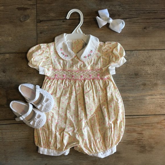 Class Club Other - 🌸SOLD🌸 Yellow Floral Smocked Romper 3 Months